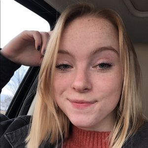 Meet your Posher, Brianna